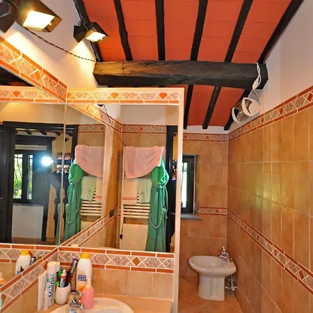 Sleeps 9 Pool Wifi Villa